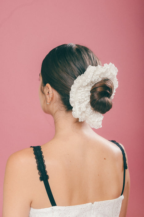 Lace Reverie in Buttercream